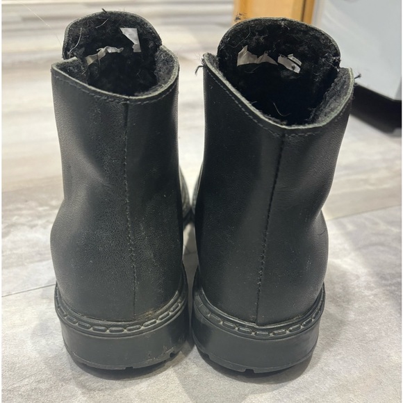 AMI Vintage Ankle Chelsea Style Boots - Picture 6 of 7